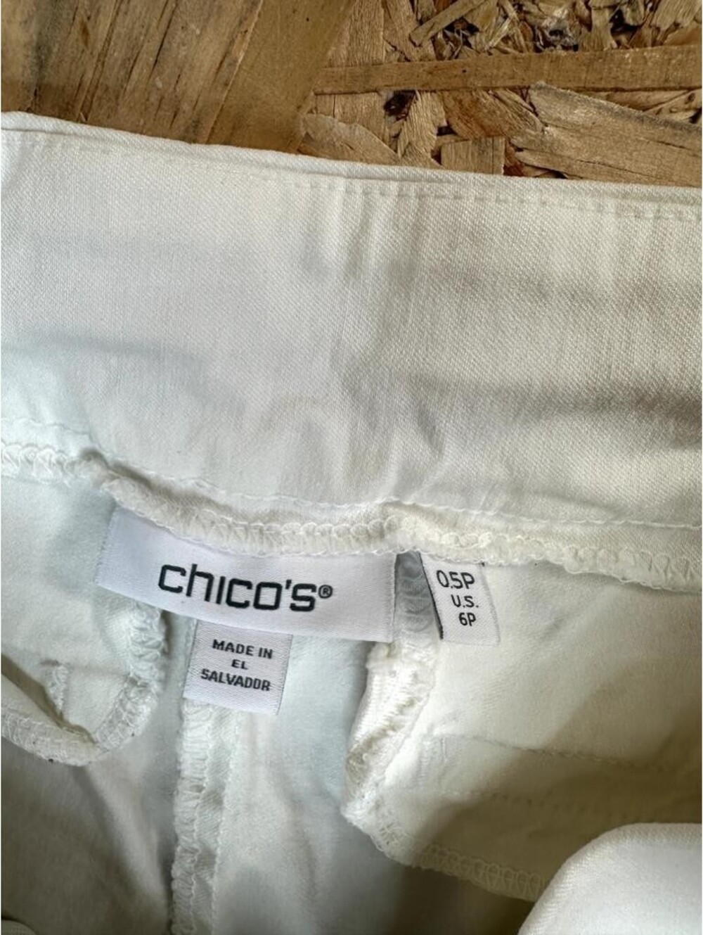 Chicos White Wide Leg Crop Pants Womens Size 0.5P US 6P Pull On Stretch Cropped - Picture 8 of 15